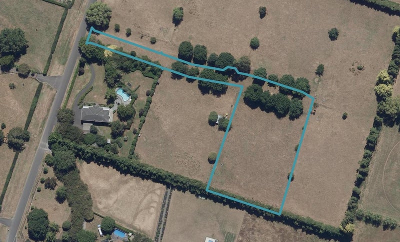 6 Fairweather Lane, TAMAHERE, HAMILTON - Carousel 1