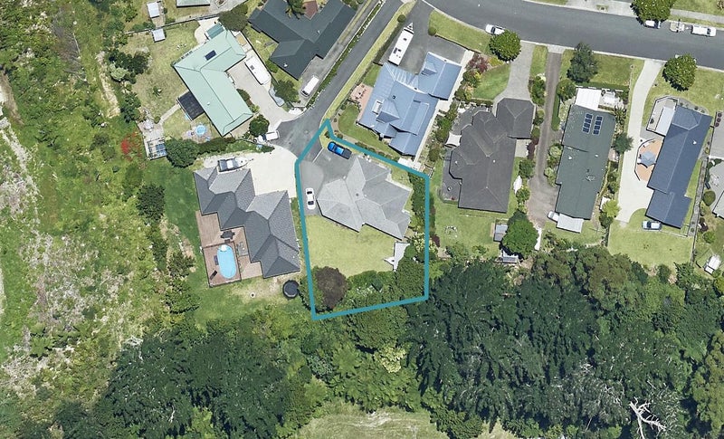 79 Stableford Drive, Pyes Pa, Tauranga - Carousel 1