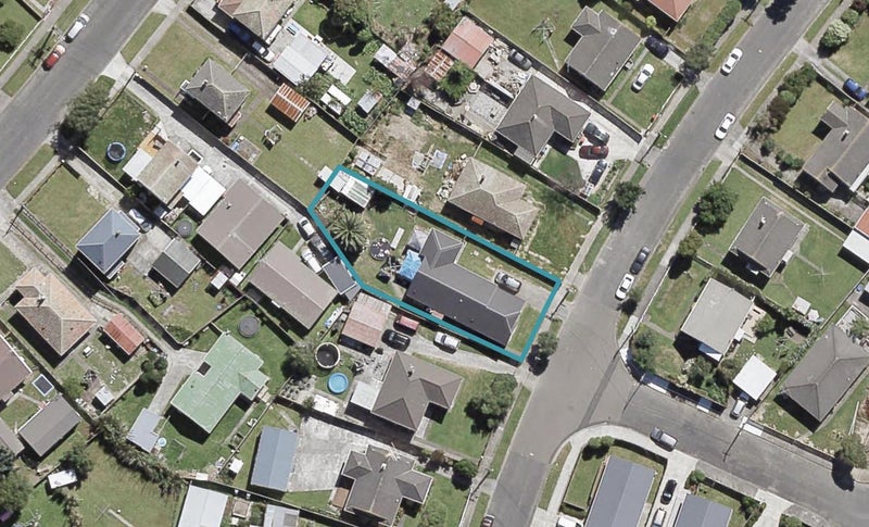 13 Poole Street, Taita, Lower Hutt - Carousel 1