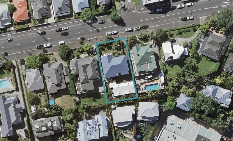 1/9 Calliope Road, Devonport, Auckland - Carousel 1