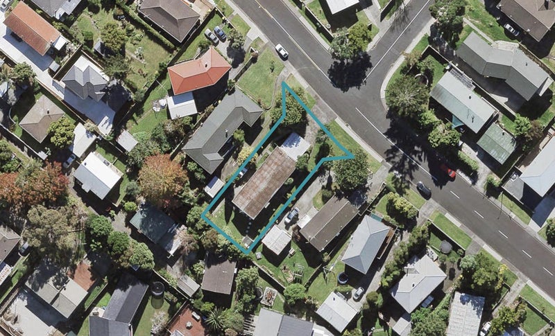 2/7 Addison Drive, Glendene, Auckland - Carousel 1