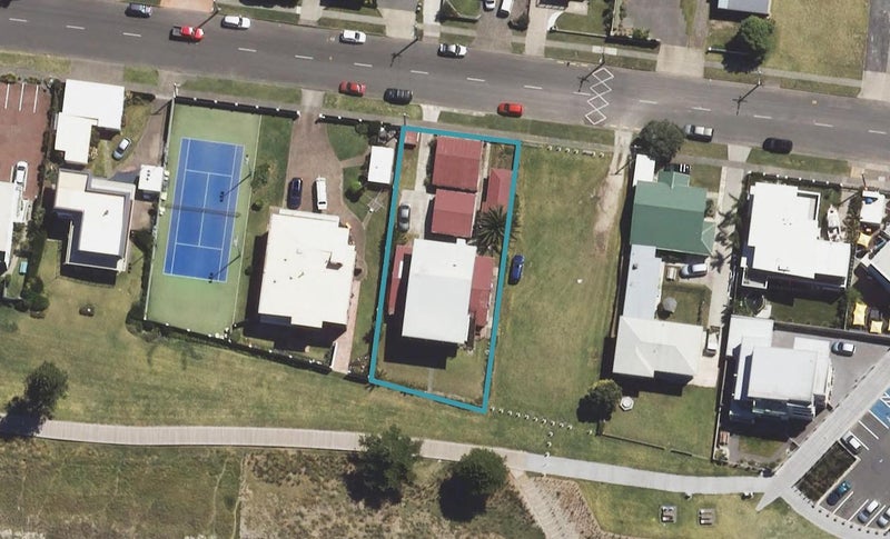 12 Salisbury Road, Awapuni, Gisborne - Carousel 1