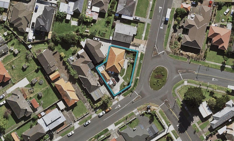 10 Kautami Avenue, Papatoetoe, Auckland - Carousel 1