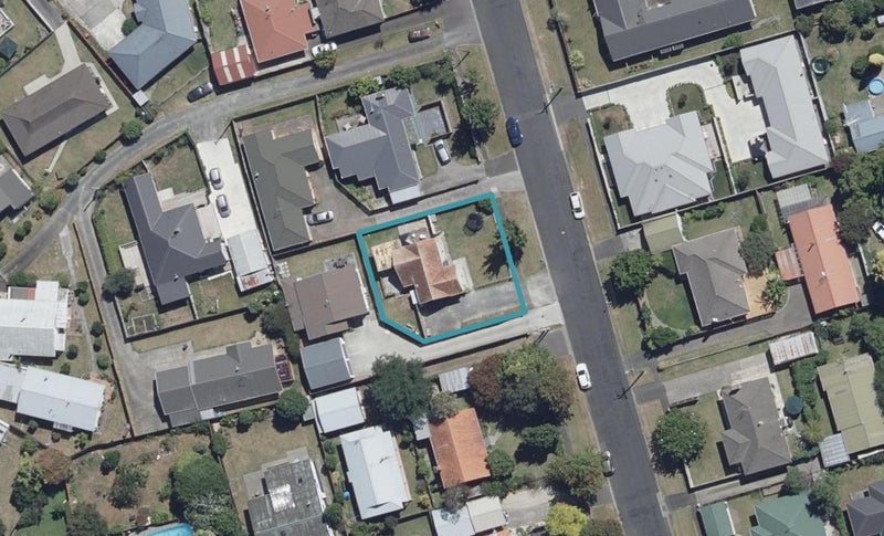 25 Hobson Street, Maeroa, Hamilton - Carousel 1