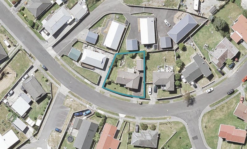 41 Castlerea Street, Wainuiomata, Lower Hutt - Carousel 1
