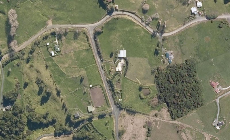 9 Tawa Avenue, Kaiwaka - Carousel 1