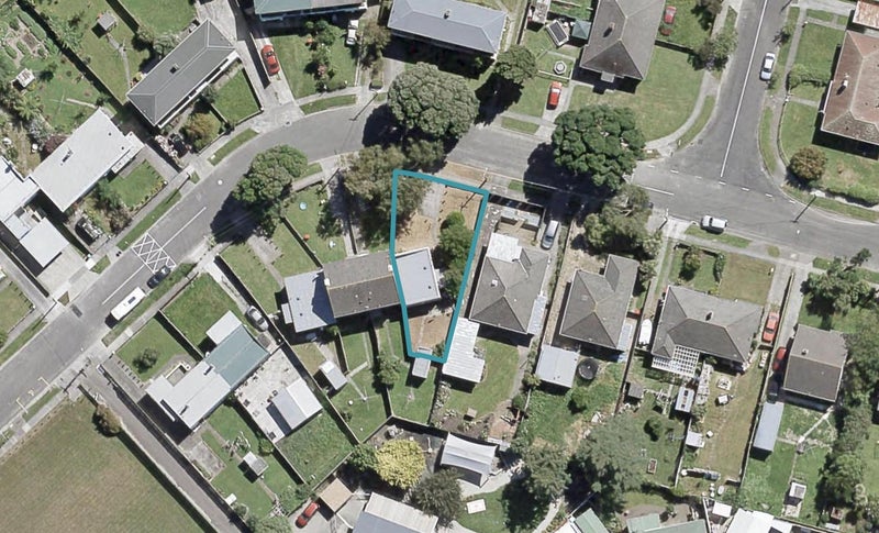 60 Durham Crescent, Fairfield, Lower Hutt - Carousel 1