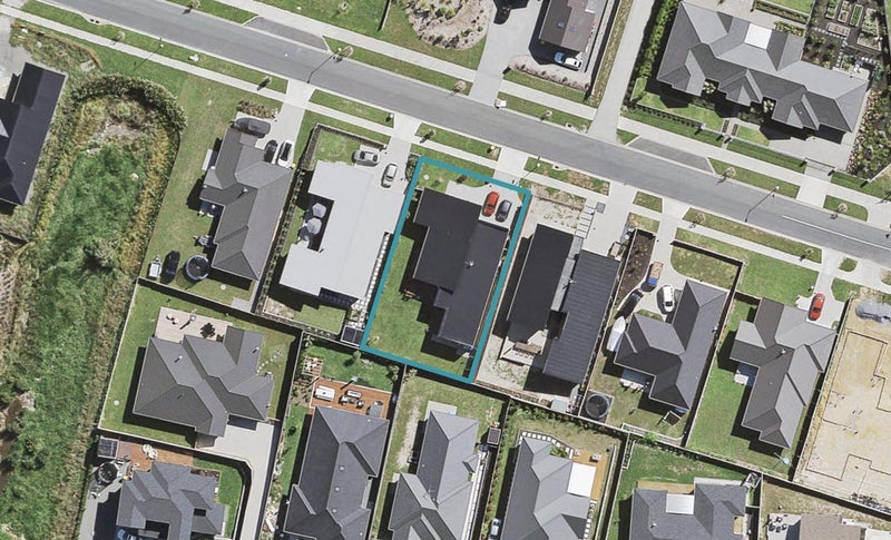 9 Parlane Drive, Huapai, Kumeu - Carousel 1