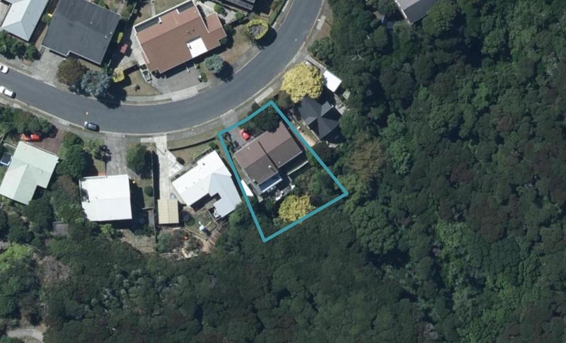 20 Kinloch Place, Papakowhai, Porirua - Carousel 1