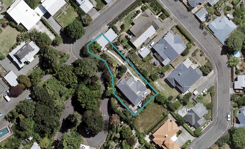 9 Lambton Road, Hospital Hill, Napier - Carousel 1
