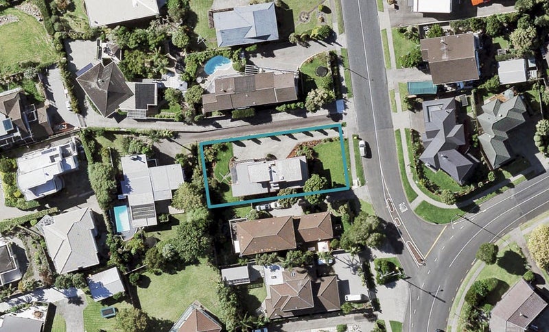 111 Waller Avenue, Bucklands Beach, Auckland - Carousel 1