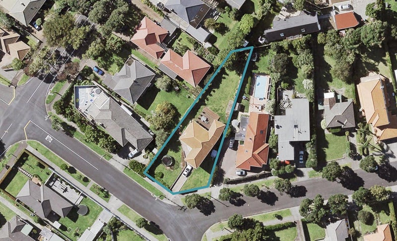 2 Evesham Avenue, Glendowie, Auckland - Carousel 1