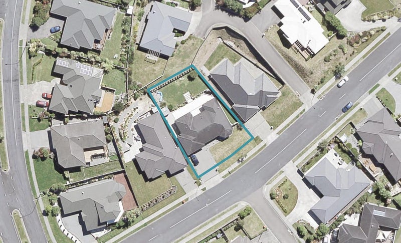 4 Riverstone Drive, Riverstone Terraces, Upper Hutt - Carousel 1