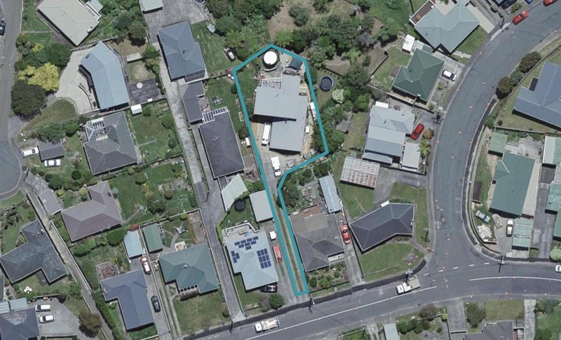 35 Beazley Avenue, Paparangi, Wellington - Carousel 1