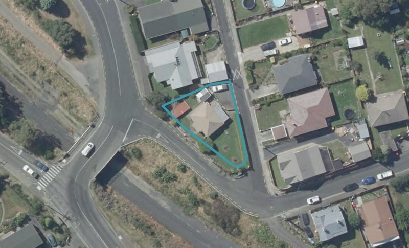 1 North Taieri Road, Abbotsford, Dunedin - Carousel 1