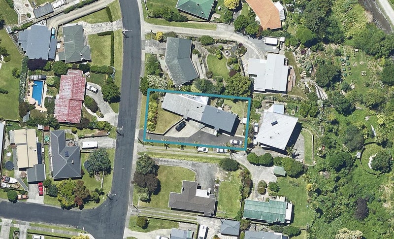 22B Lloyd Street, Parkvale, Tauranga - Carousel 1