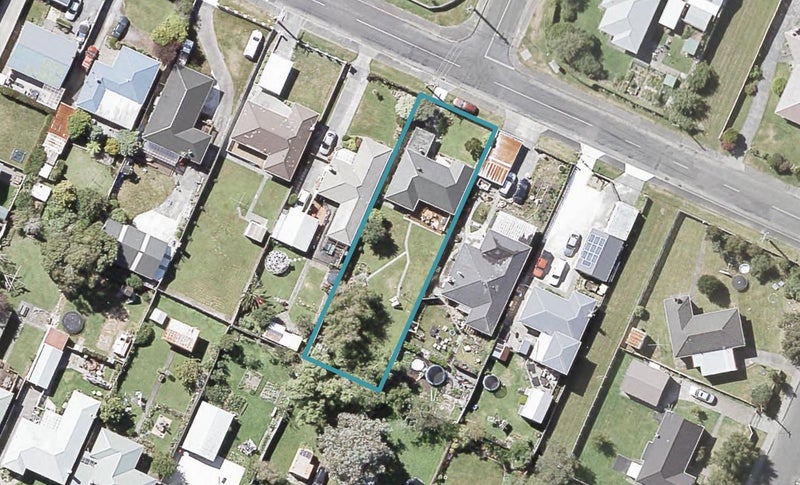 61 Fraser Street, Wainuiomata, Lower Hutt - Carousel 1