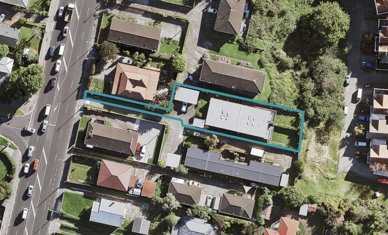 1576B Great North Road, Waterview, Auckland - Carousel 1