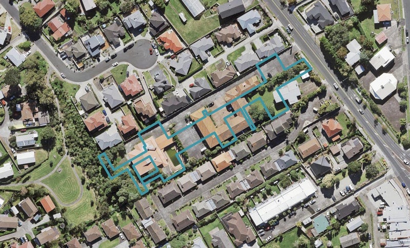 42 Raupeti Lane, Henderson, Auckland - Carousel 1