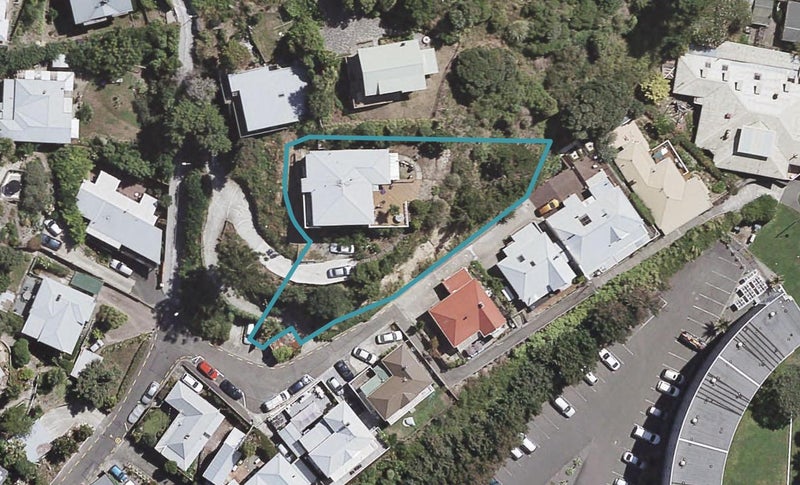 8 Seaview Terrace, Bluff Hill, Napier - Carousel 1