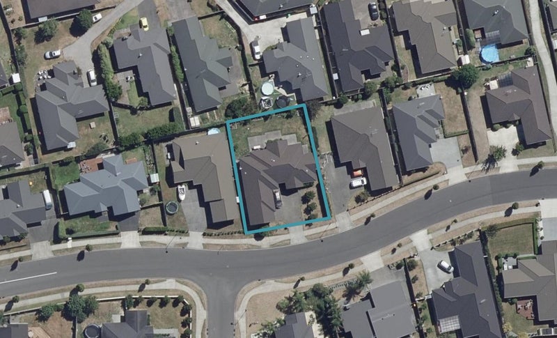 7 Tallentire Crescent, Huntington, Hamilton - Carousel 1