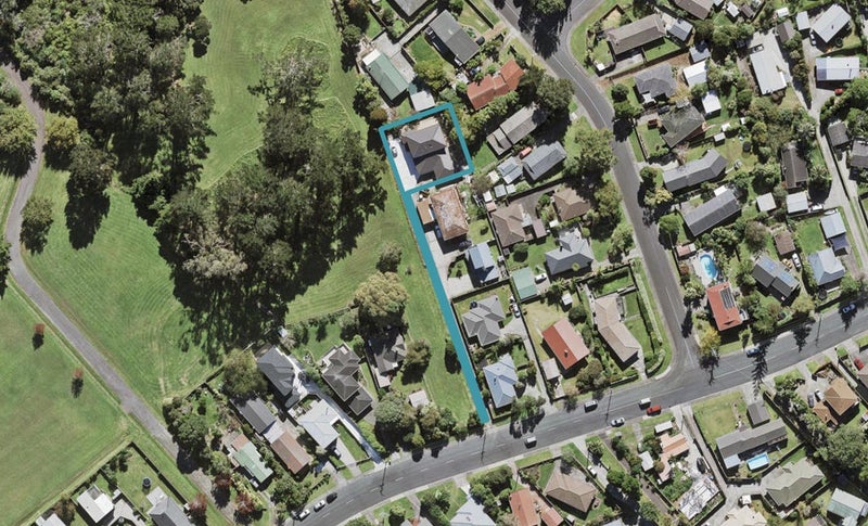 330C Royal Road, Massey, Auckland - Carousel 1