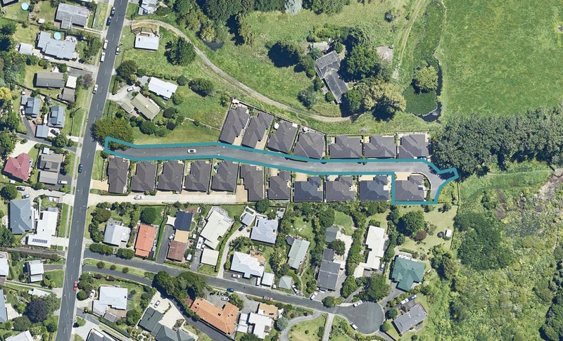 10 Barossa Way, Brookfield, Tauranga - Carousel 1
