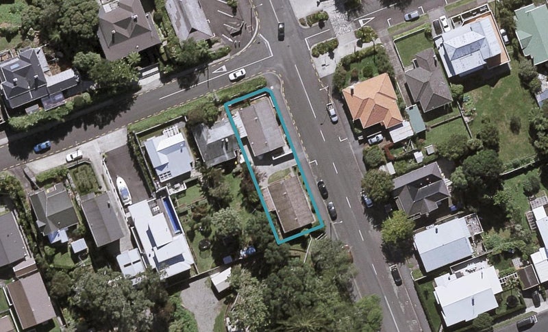 102 Liardet Street, New Plymouth, New Plymouth - Carousel 1