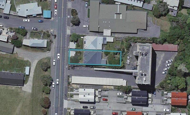 379 Adelaide Road, Newtown, Wellington - Carousel 1