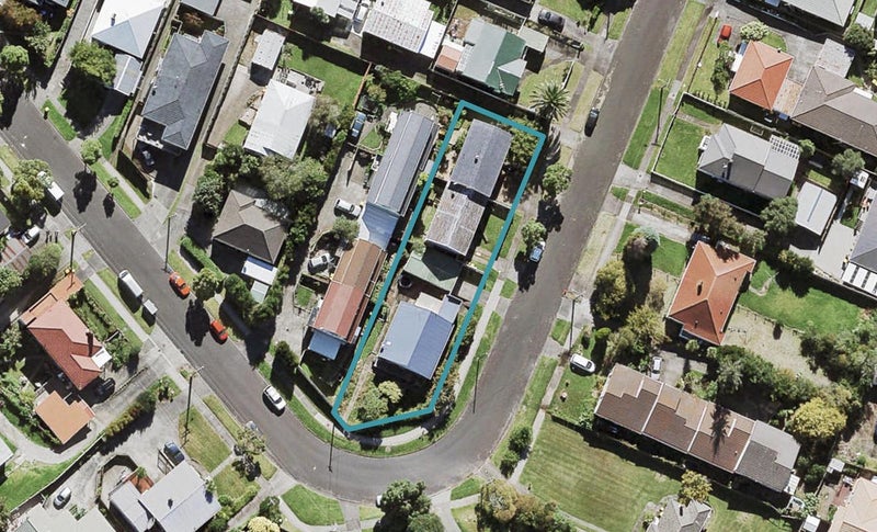1/16 Craigbank Avenue, New Lynn, Auckland - Carousel 1