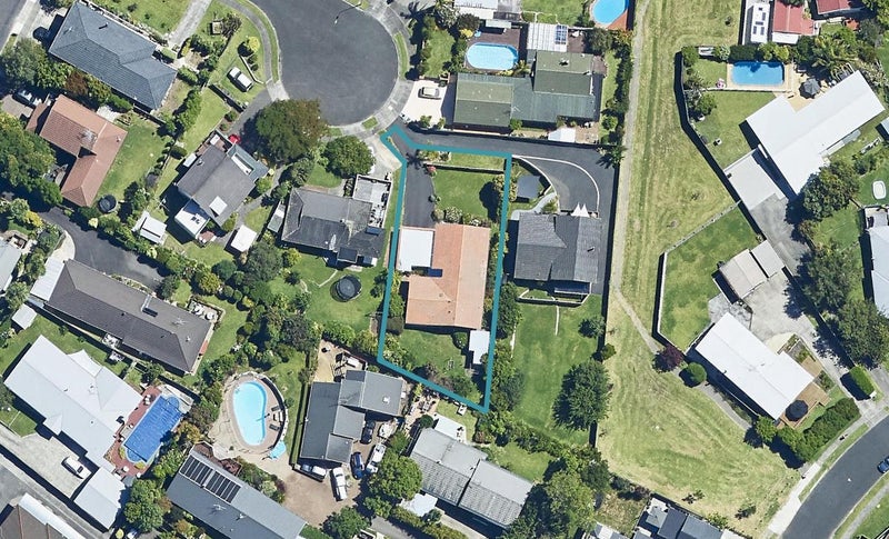 11 Takahe Place, Matua, Tauranga - Carousel 1