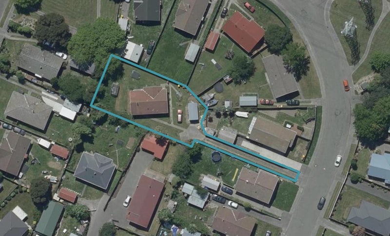 14 Pensacola Crescent, Broomfield, Christchurch - Carousel 1