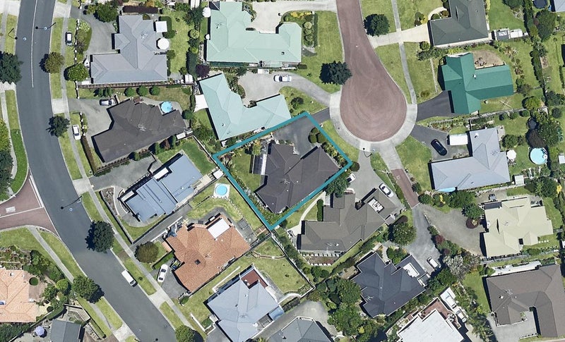 8 Berkeley Grove, Bethlehem, Tauranga - Carousel 1