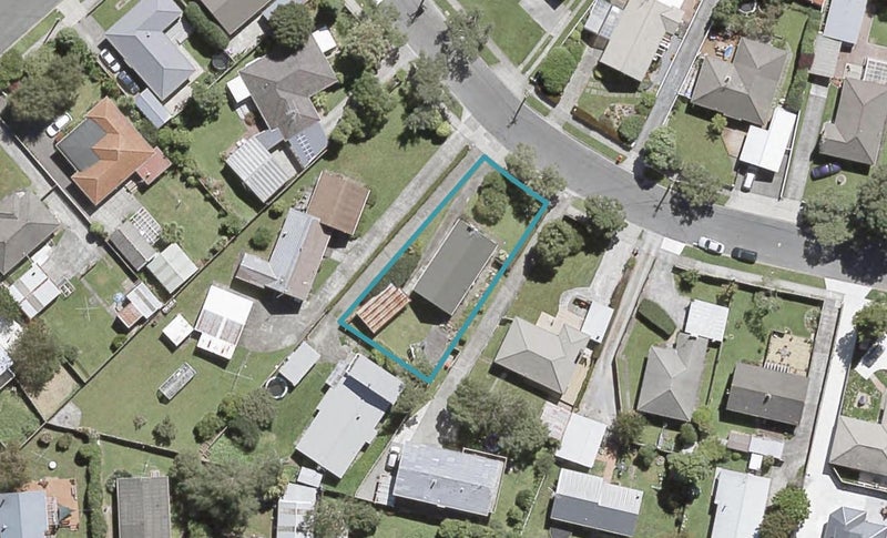 7 Tennyson Street, Trentham, Upper Hutt - Carousel 1