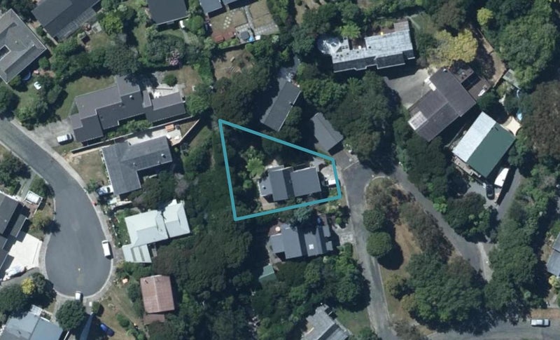 23 Solander Place, Whitby, Porirua - Carousel 1