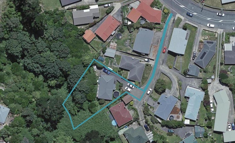 8 Tania Way, Paparangi, Wellington - Carousel 1