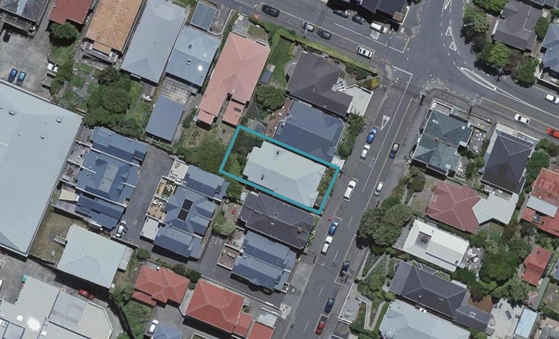 84 Brougham Street, Mount Victoria, Wellington - Carousel 1