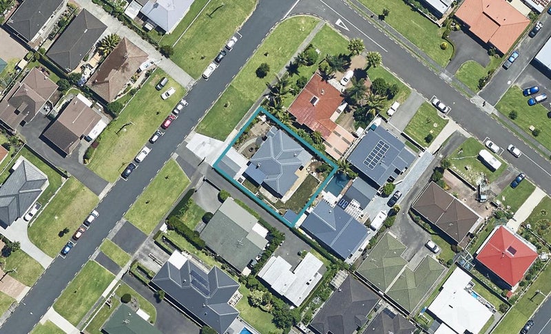 116 Edgecumbe Road, Tauranga South, Tauranga - Carousel 1