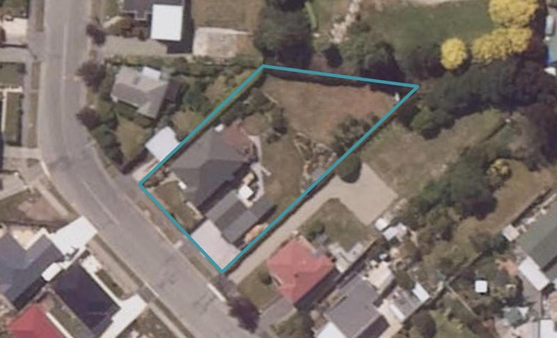 8 Holmes Street, Holmes Hill, Oamaru - Carousel 1