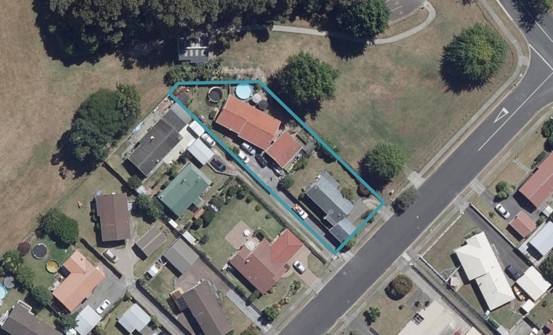 2A Cromwell Drive, Fitzroy, Hamilton - Carousel 1