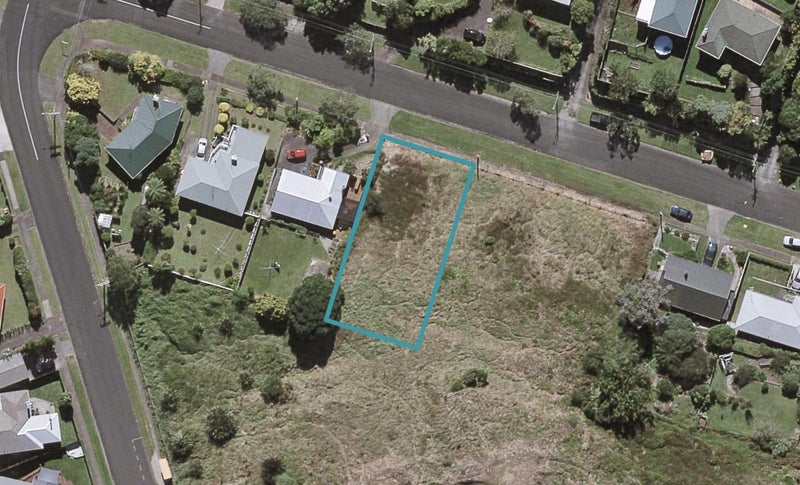 8 Whakawhiti Street, Marfell, New Plymouth - Carousel 1