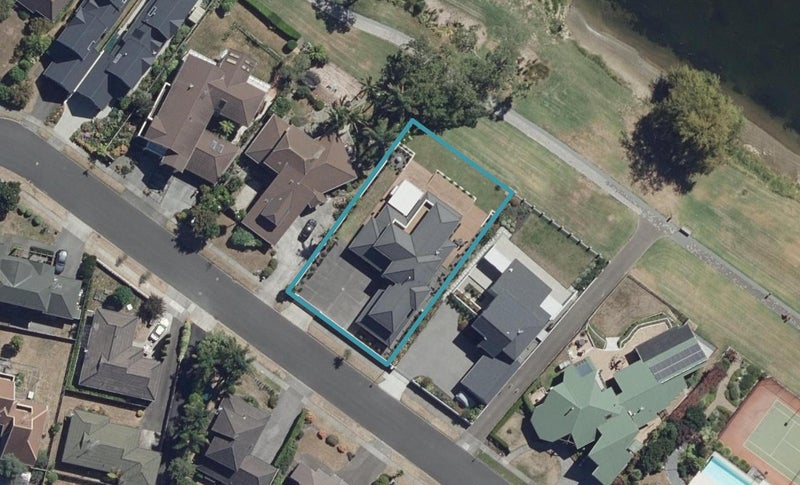 17 Arcus Street, St Andrews, Hamilton - Carousel 1
