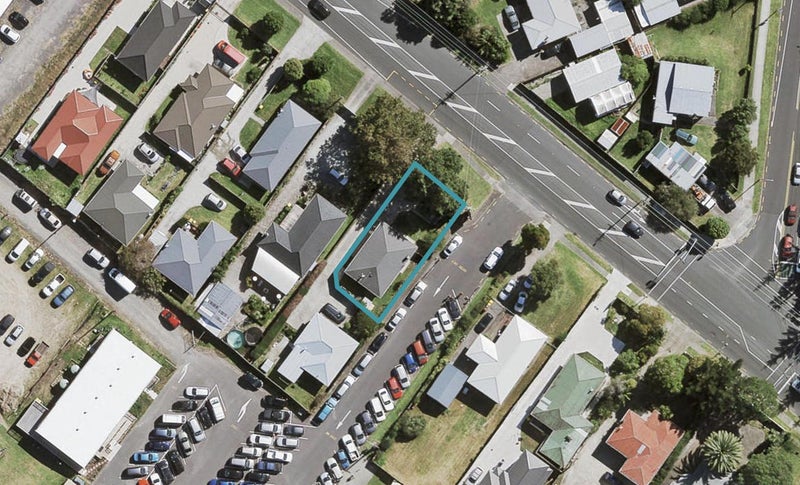 98 Swanson Road, Henderson, Auckland - Carousel 1