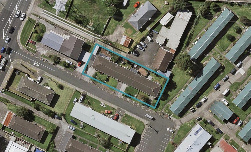 4 Rowlands Avenue, Mount Wellington, Auckland - Carousel 1