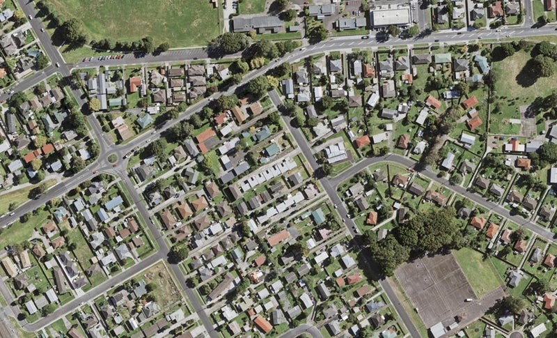 3/15 Smiths Avenue, Papakura, Papakura - Carousel 1