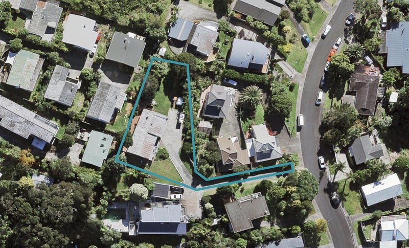 23 Noeleen Street, Glenfield, Auckland - Carousel 1