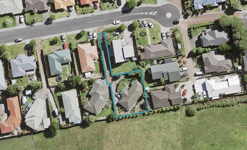 32 View Ridge Drive, Ranui, Auckland - Carousel 1