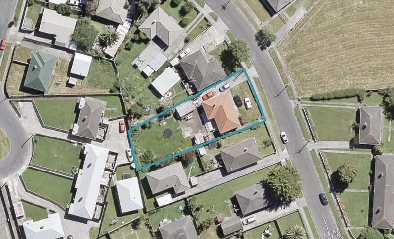 16 Butler Street, Naenae, Lower Hutt - Carousel 1