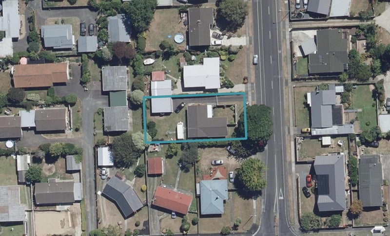 3 Totara Drive, St Andrews, Hamilton - Carousel 1