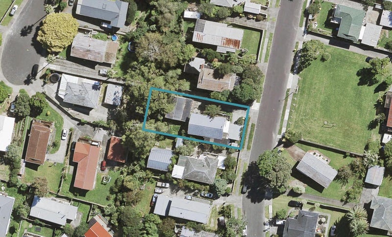 49 Kamara Road, Glen Eden, Auckland - Carousel 1